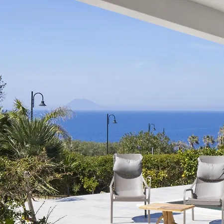 Enotria - Tramonto Sullo Stromboli קאפו ואטיצ'אנו